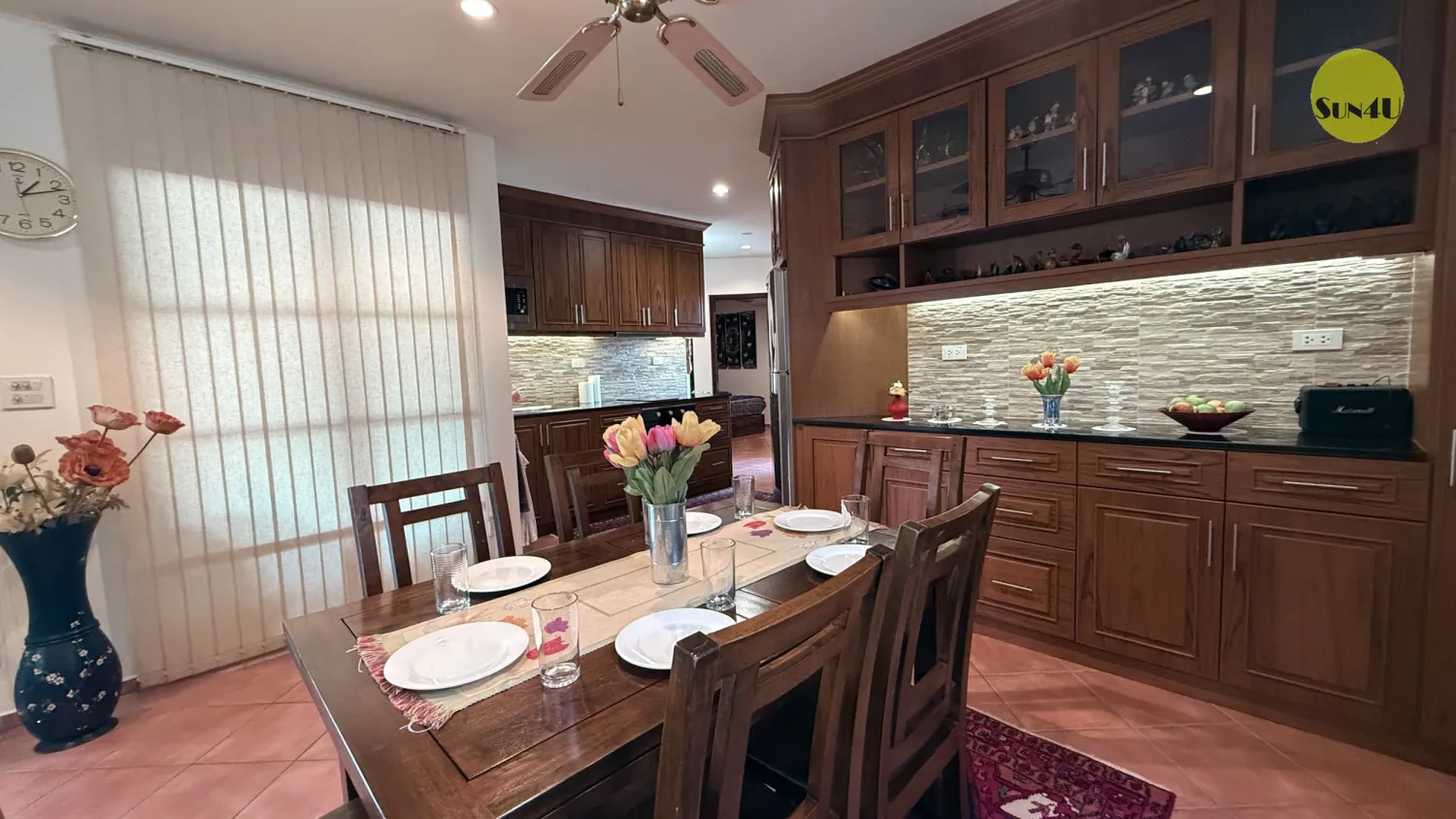 Family-Friendly 2BR Villa with Kitchen | Walk to Beach & Pool