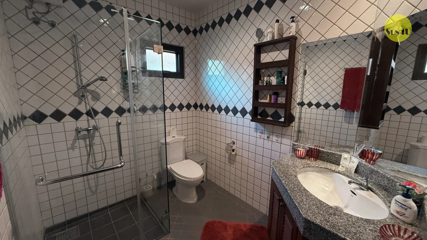 Family-Friendly 2BR Villa with Kitchen | Walk to Beach & Pool