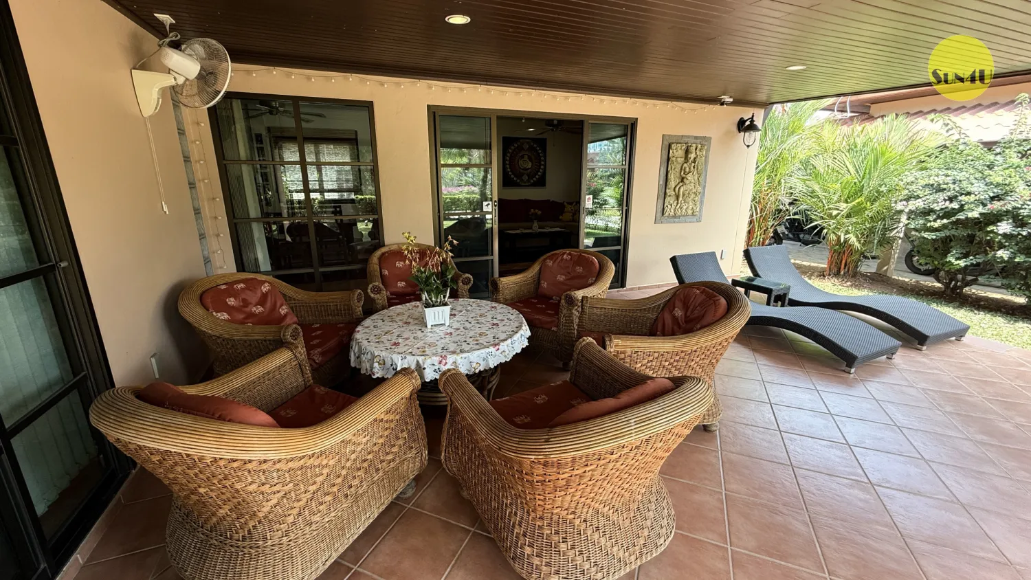 Family-Friendly 2BR Villa with Kitchen | Walk to Beach & Pool