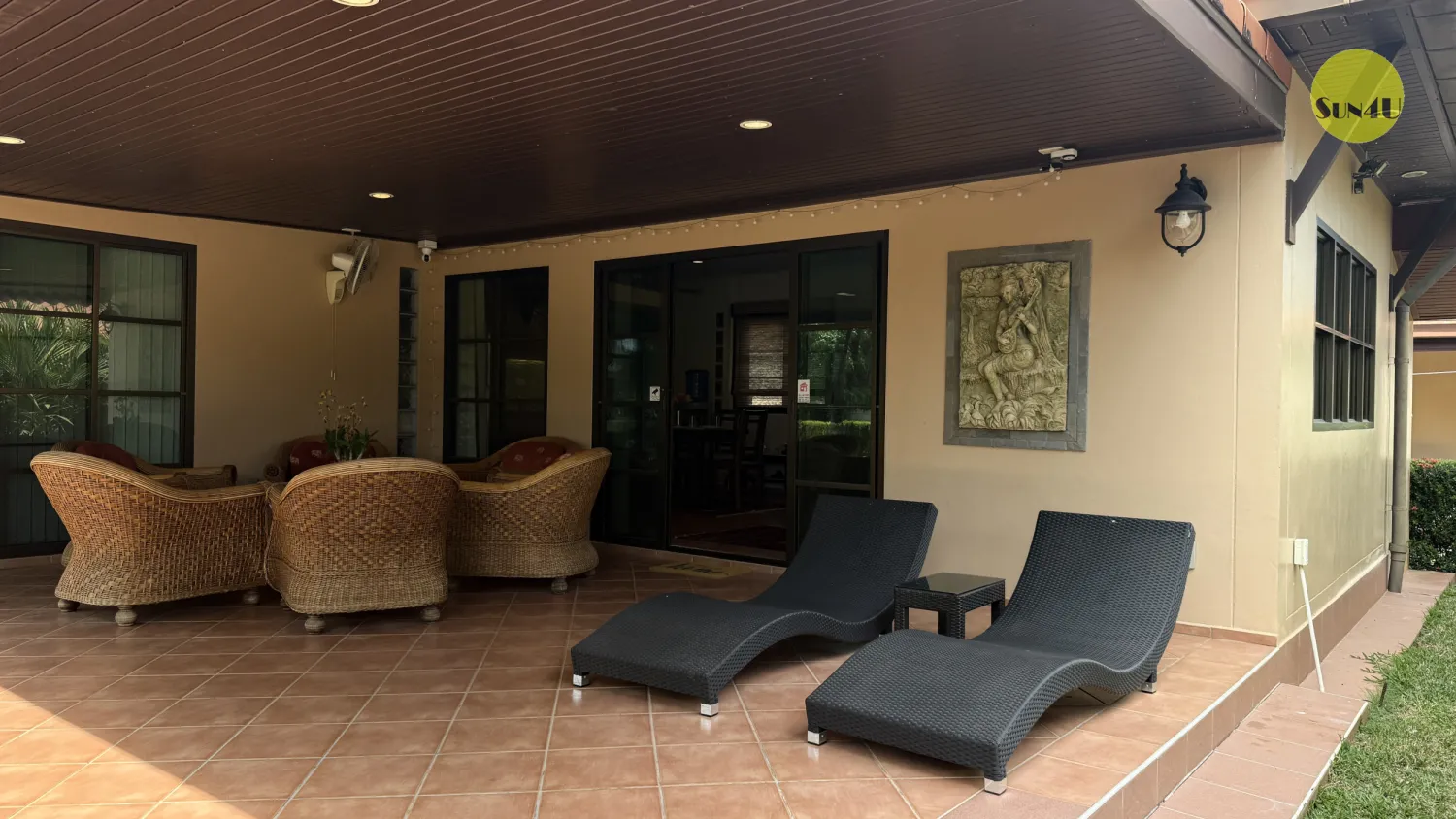 Family-Friendly 2BR Villa with Kitchen | Walk to Beach & Pool