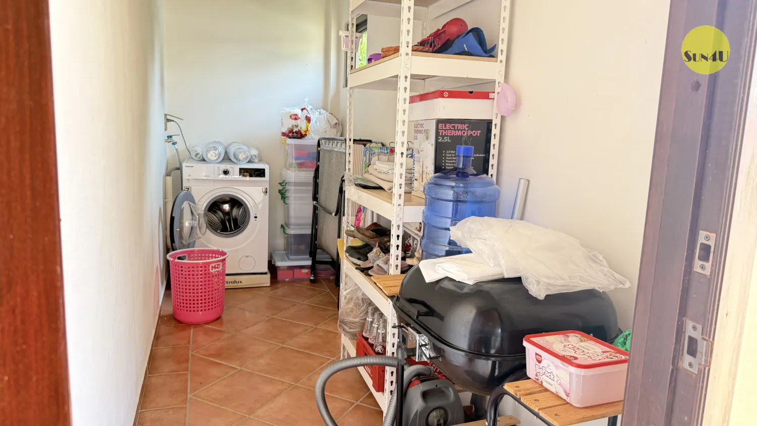 Family-Friendly 2BR Villa with Kitchen | Walk to Beach & Pool