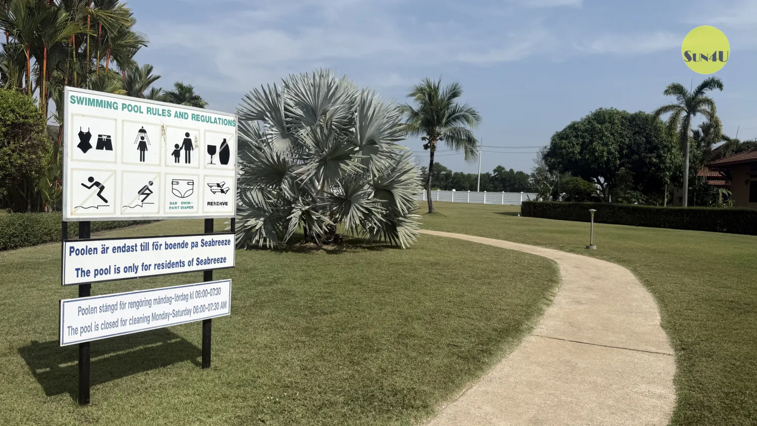 Family-Friendly 2BR Villa with Kitchen | Walk to Beach & Pool