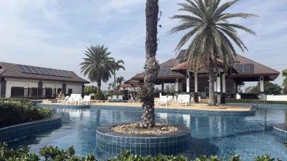 Family-Friendly 2BR Villa with Kitchen | Walk to Beach & Pool