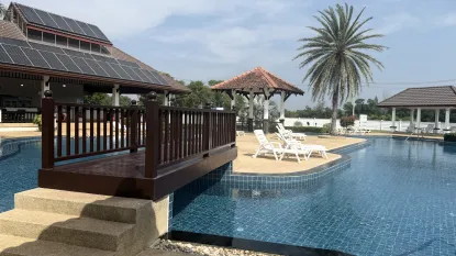 Family-Friendly 2BR Villa with Kitchen | Walk to Beach & Pool