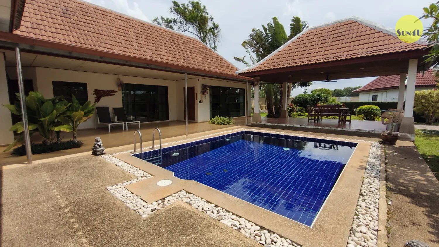 BR22 - Private Pool Villa - 3BR Multi-Family in Mae Phim - Sleeps 8