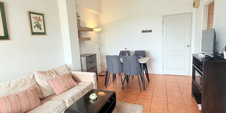 AB - A66 living room