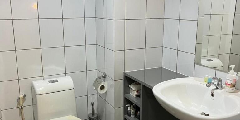 AA62Bathroom